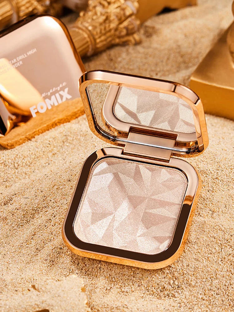 Radiant Pearl Glitter Compact: Versatile Long-lasting Makeup
